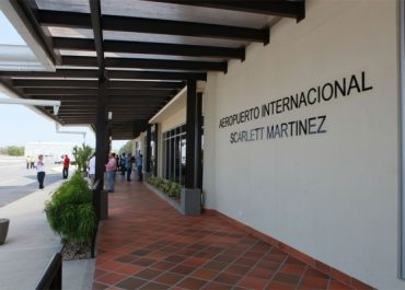 Aeropuerto Internacional Scarlet Martínez